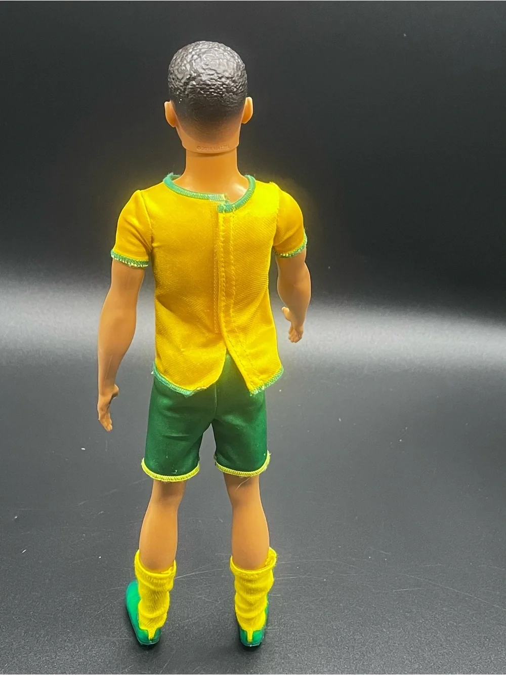 Mattel Barbie Ken Soccer Player Football Futbol World Cup Green Yellow Jersey